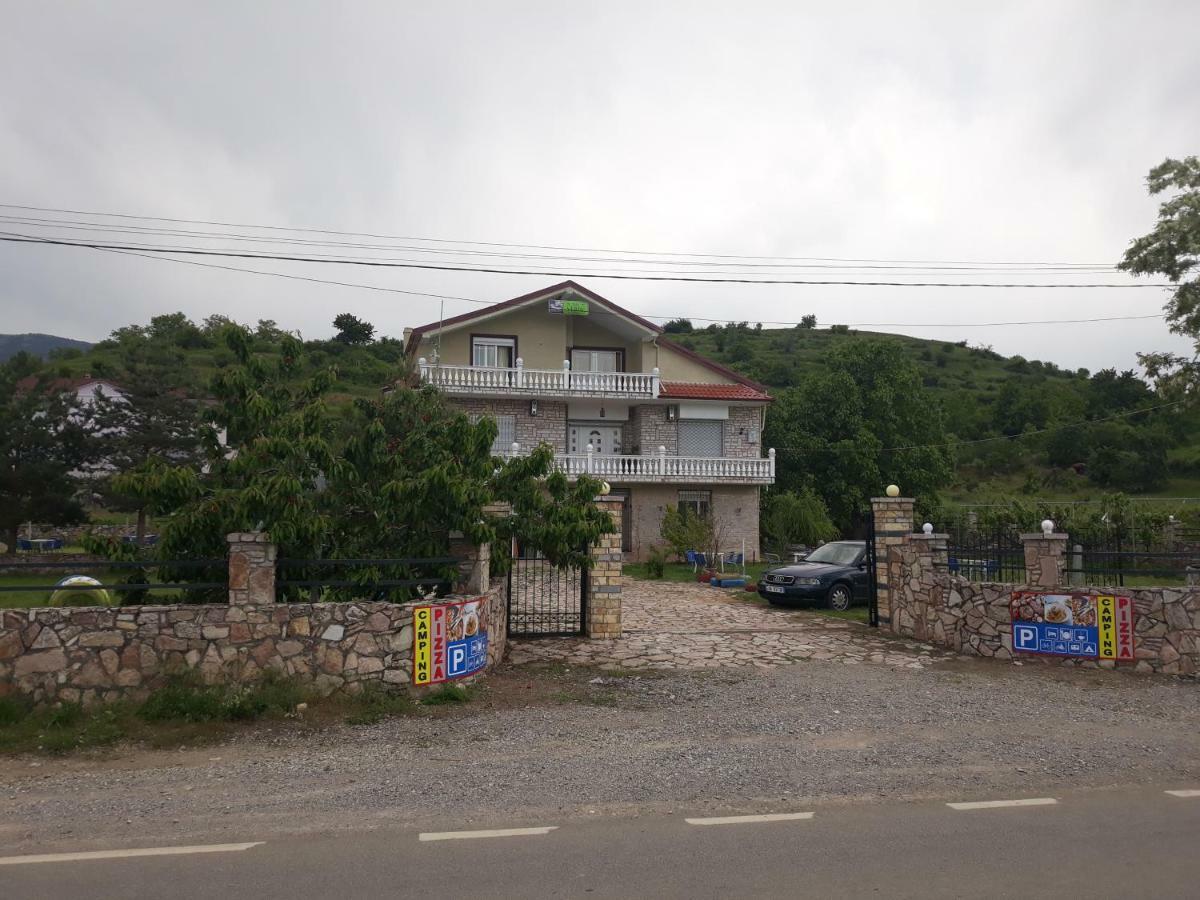 Vila Verd Korce Hotel Exterior foto
